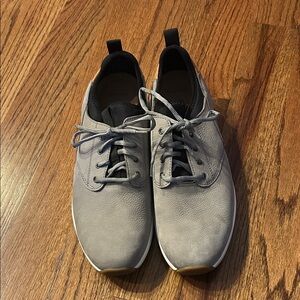 Men's Gray Casual Shoes